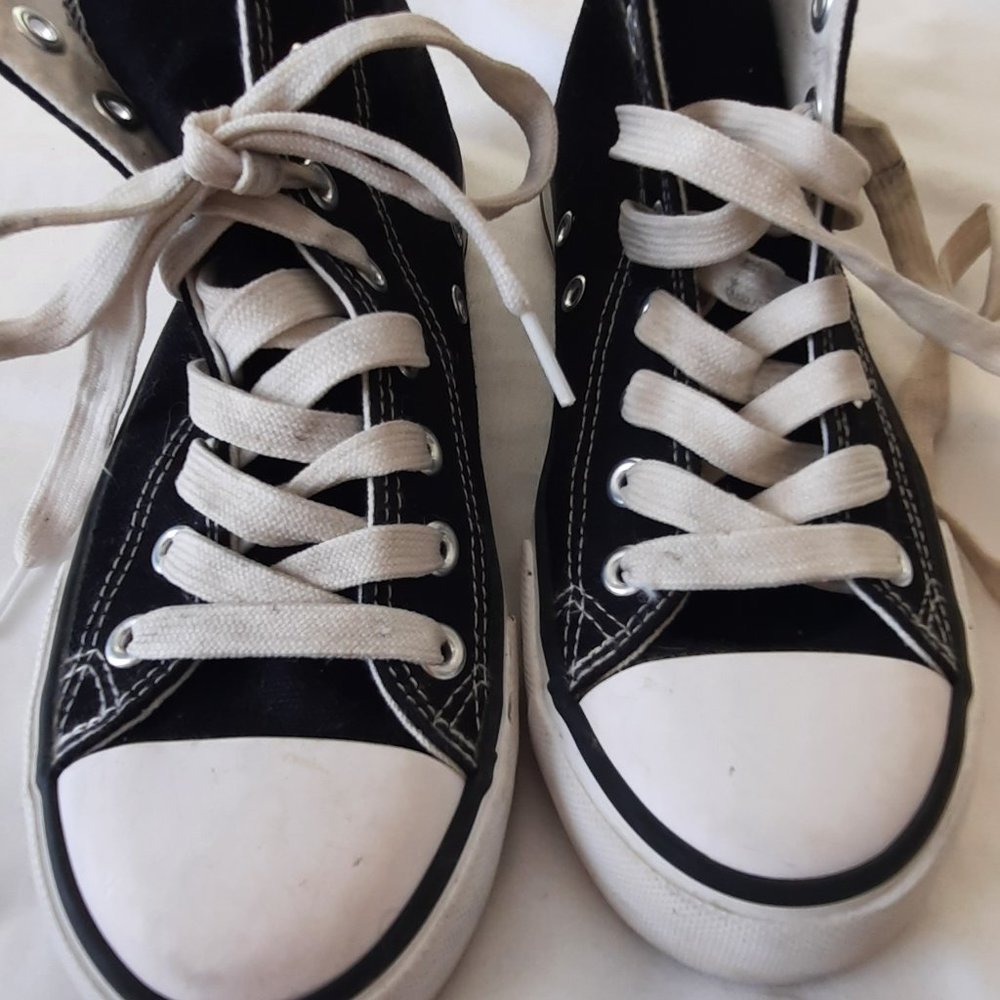 Girls Hightop Sneakers